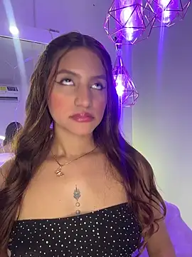 แชท XXX สดของ ViankaRose