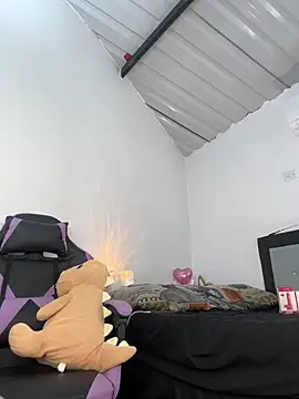 Sarita_21 Live XXX-Chat