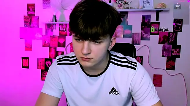 travis_wolf_: онлайн-секс-чат