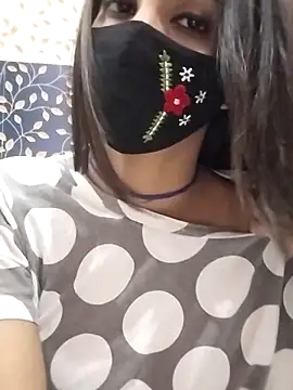 Show modela Jyoti-Love-143 na web-kameri