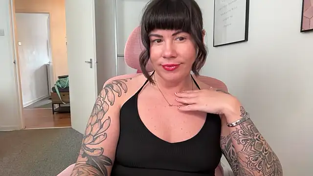 Chat +18 de EdenRose ao vivo