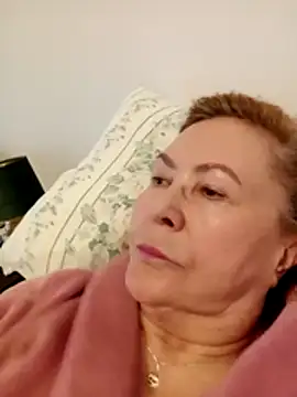 Hottie-Mom Webcam Show