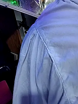 gurlnips: онлайн-секс-чат