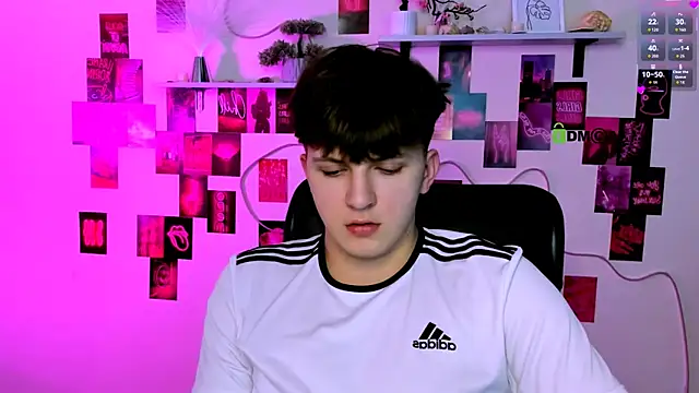 Chat XXX en directo de travis_wolf_