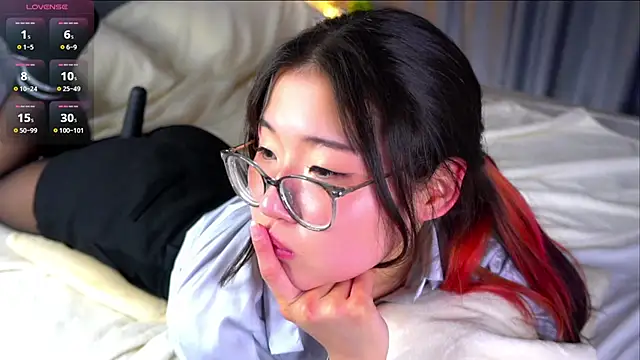 NelleMihalko élő XXX-chatje