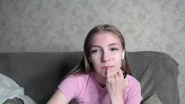 Chat +18 de HitGyrl ao vivo