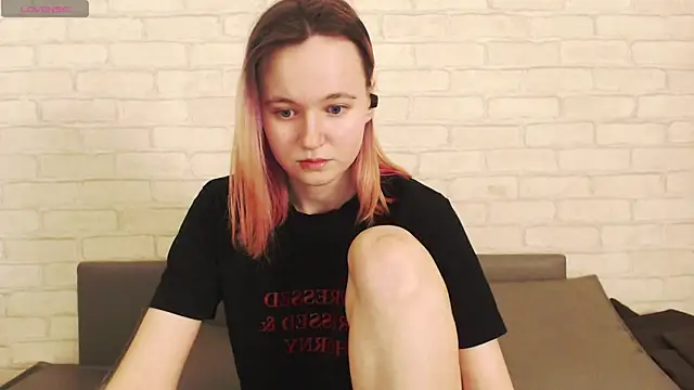 Chat +18 de Ericha_Stone ao vivo