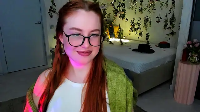 AirySilhouette élő XXX-chatje