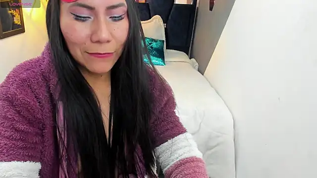 Chat +18 de Keyla_Brunette_ ao vivo