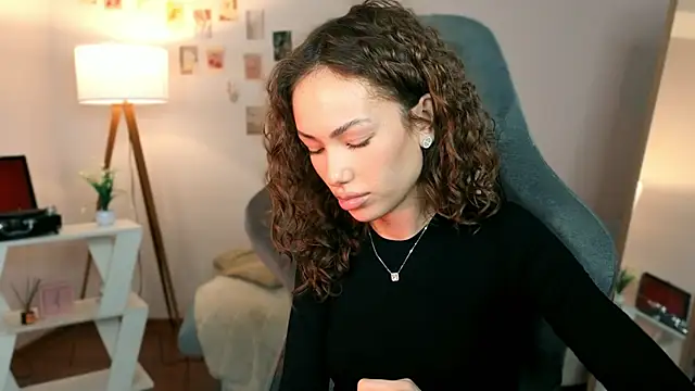 nexorine élő XXX-chatje