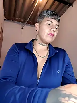 Yessi_rousse élő XXX-chatje