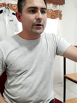 XXX chat uživo modela Bradd_32