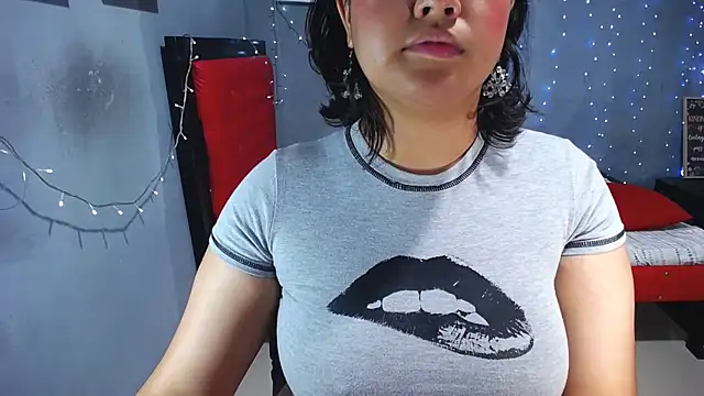 Sweettei Chat XXX in diretta