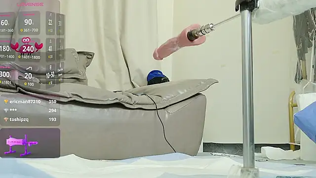 Chat XXX en directo de fox-yiyi