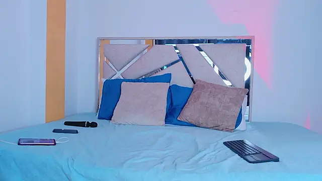 แชท XXX สดของ KiimBrooks