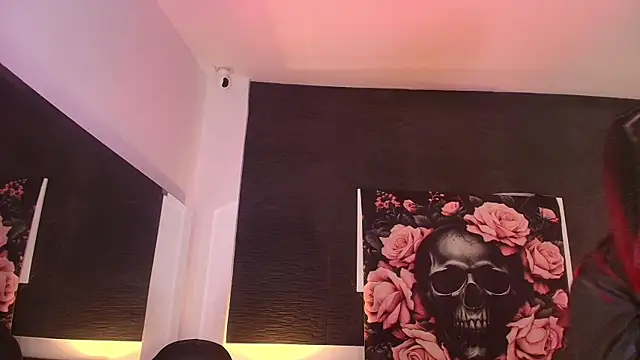 EvaaFoxxy1 Chat XXX in diretta