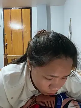 _UrSingleMamiBella_: απευθείας συνομιλία ΧΧΧ