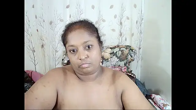 Chatroom XXX en direct de Indiantasha