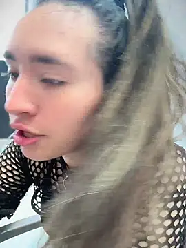 Sophie_LS Chat XXX in diretta