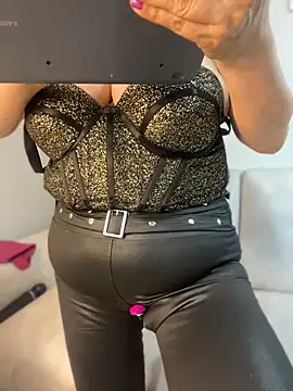 Chat +18 de Savvanahh ao vivo