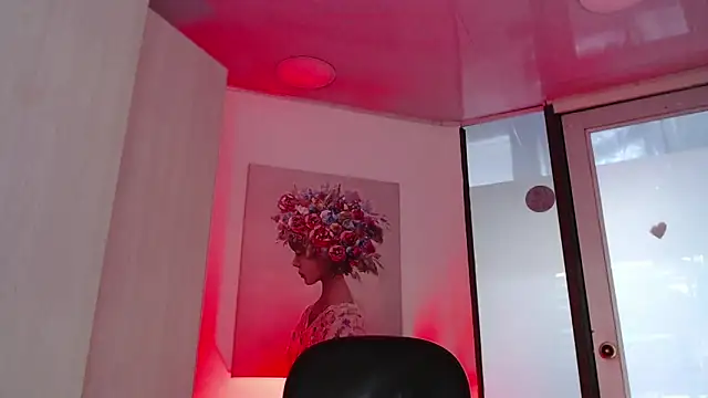 milfsecret69's Live XXX Chat