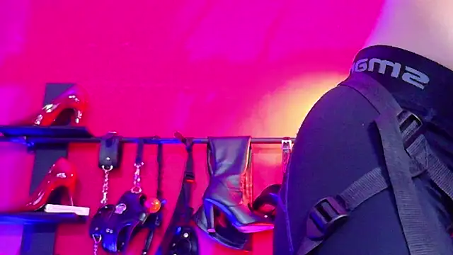 MistressSlut1 live XXX chat