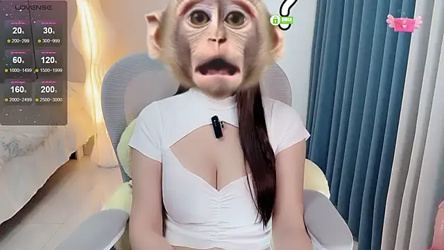 XXX chat uživo modela HH-1