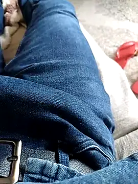 Chatroom XXX en direct de I-we_alwaYs_In_PubliC