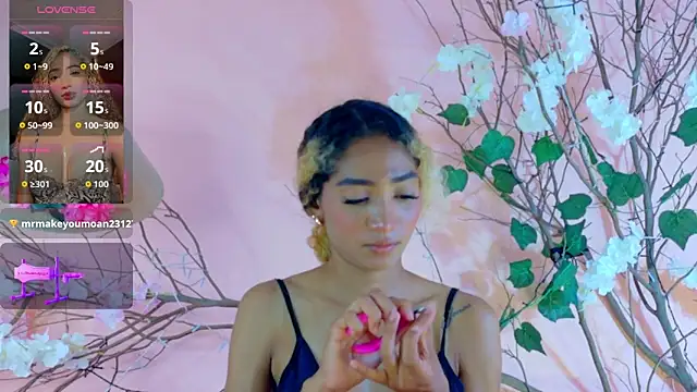 Charlotte_Love10 লাইভ XXX চ্যাট