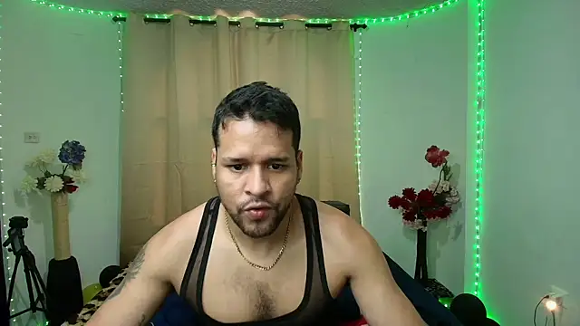 Chatroom XXX en direct de LucasGaeel