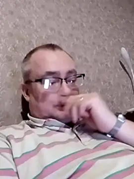 Онлайн чат XXX Nika_Malay