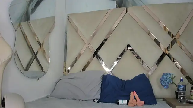 honeyhtx Chat XXX in diretta