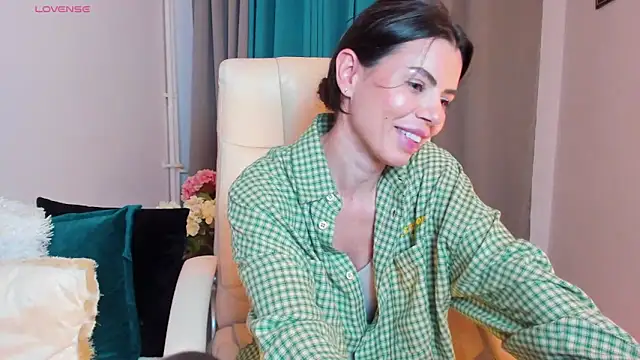 SeductiveBella élő XXX-chatje