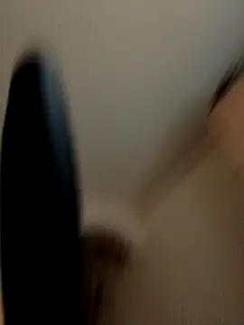 Virgin_Pussy_Love 现场XXX聊天