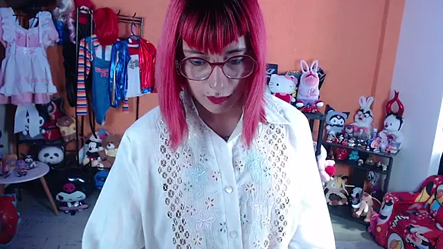 Chat +18 de MissMiia2 ao vivo