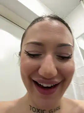 Chat XXX en directo de SaintSquirt