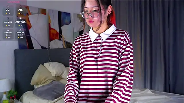 NelleMihalko Chat XXX live