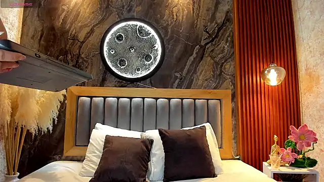 BellaPeers_n Live XXX chat