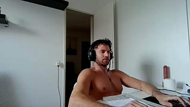 Chatroom XXX en direct de alpha-hunk