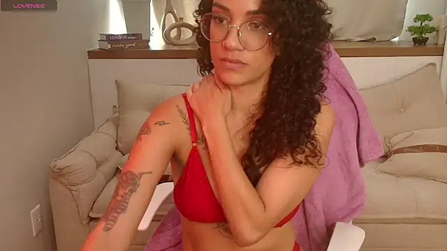 Sally_DiazzのライブXXXチャット