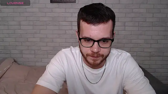 Chatroom XXX en direct de Alexxx_horny