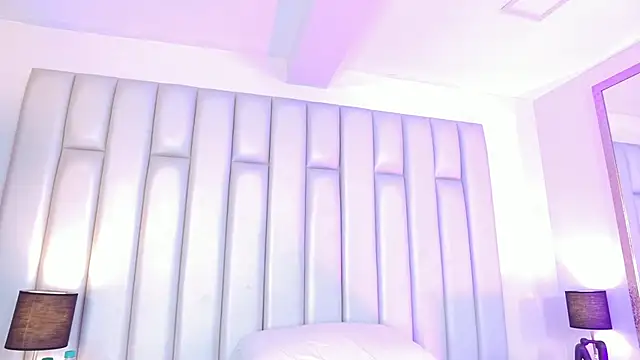 aandreaperezのライブXXXチャット