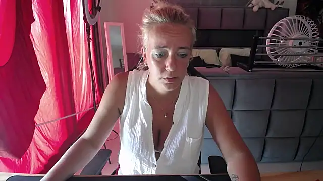 Chatroom XXX en direct de Wendysexyx