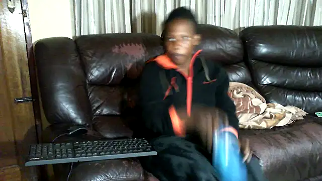 Sky-Diamond 在線直播表演