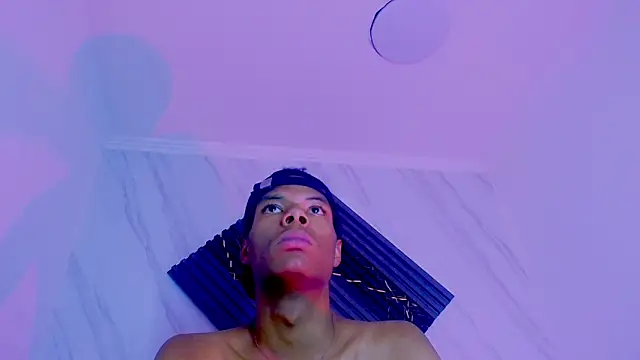 Santiago_Ortiz_ élő XXX-chatje