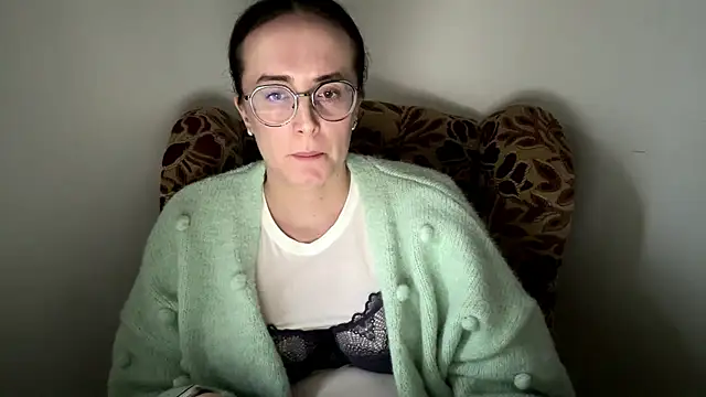 SofiaTease Adlı Modelin Canlı XXX Sohbeti