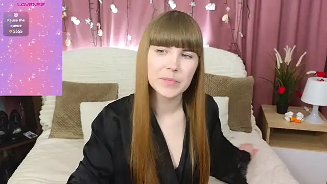 Chat XXX en directo de EmilyCuper_