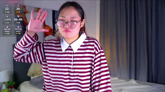 NelleMihalko 现场XXX聊天