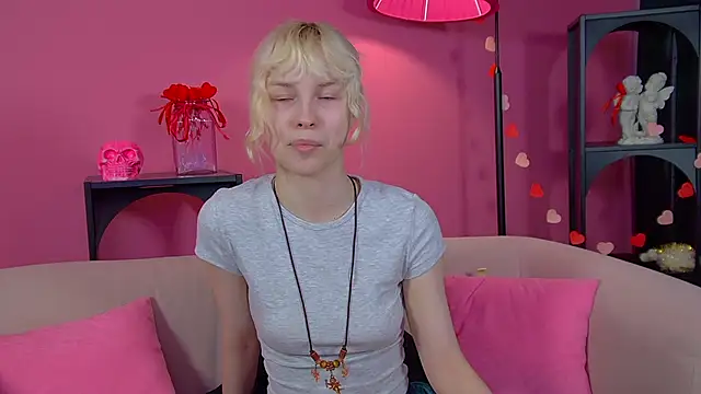 HannahHollis' Live XXX Chat