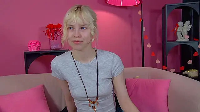 HannahHollis' Live XXX Chat